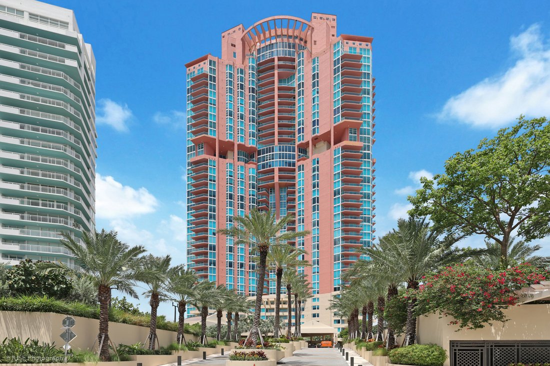 Condo in Miami Beach, Florida, United States 1 - 18938136