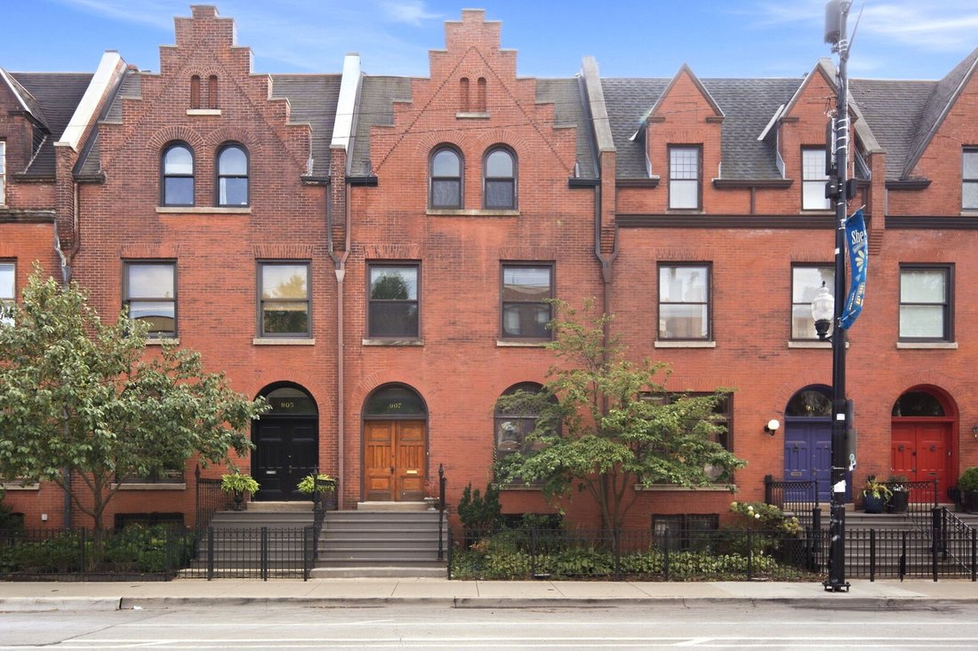 House in Chicago, Illinois, United States 2 - 18938152
