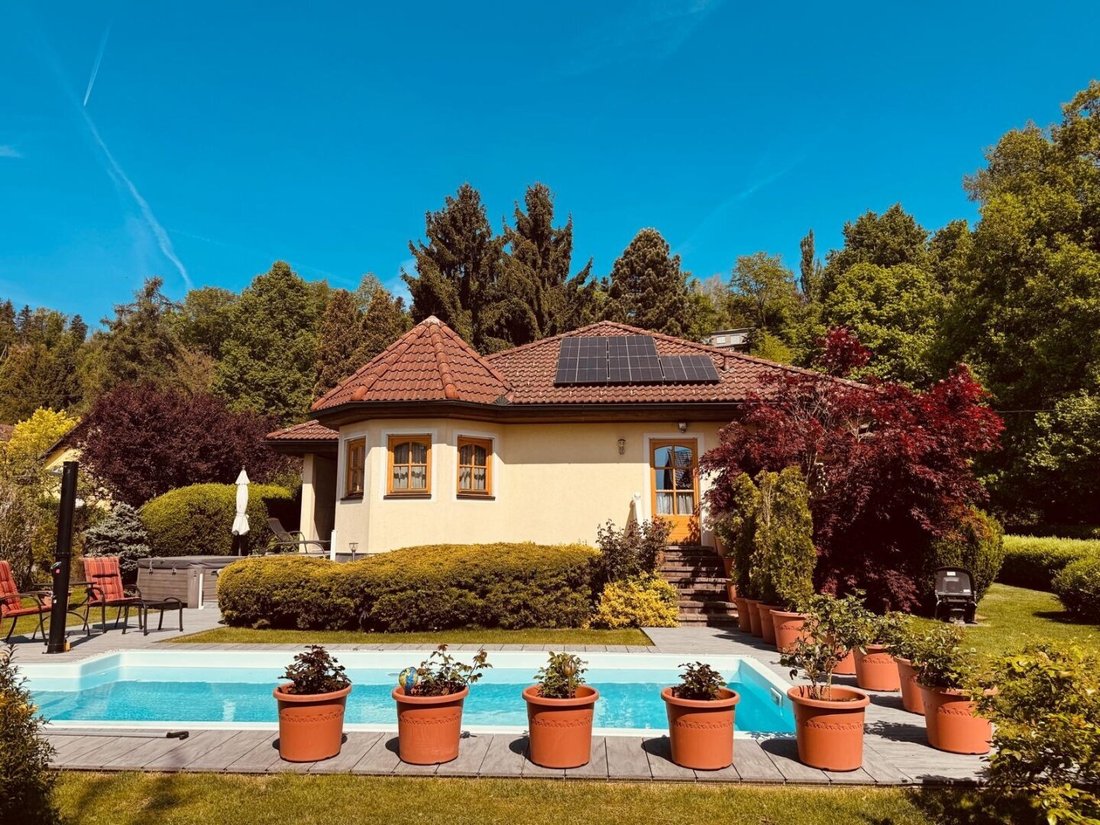 Bungalow in Walding, Upper Austria, Austria 2 - 18938314