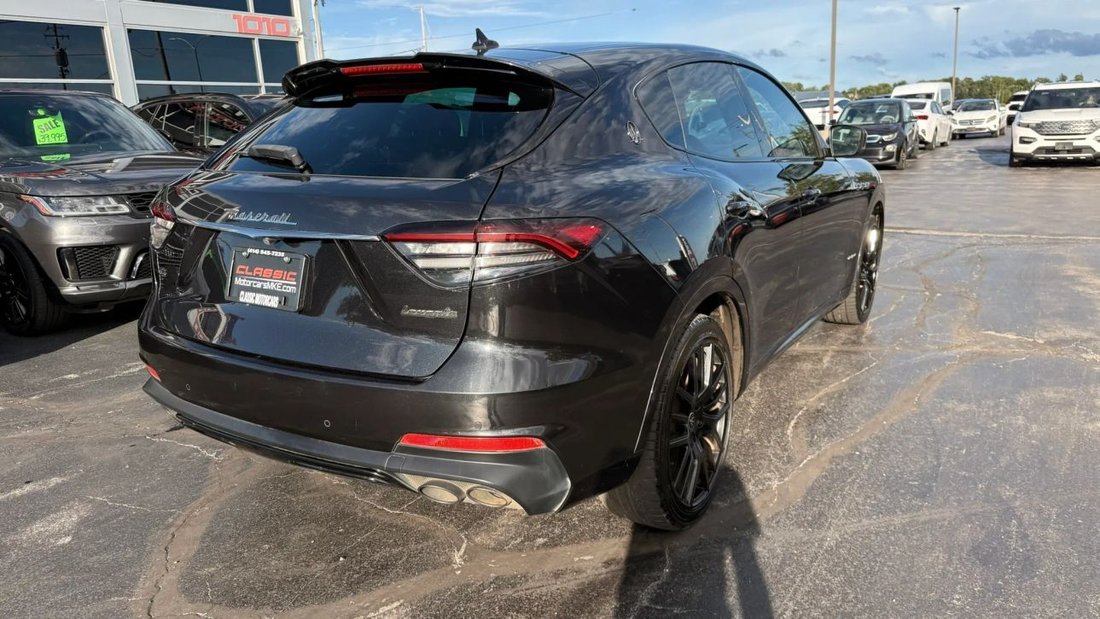 Suv in Milwaukee, WI, United States 3 - 18938482