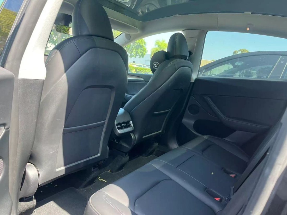 Suv in Costa Mesa, CA, United States 4 - 18938441