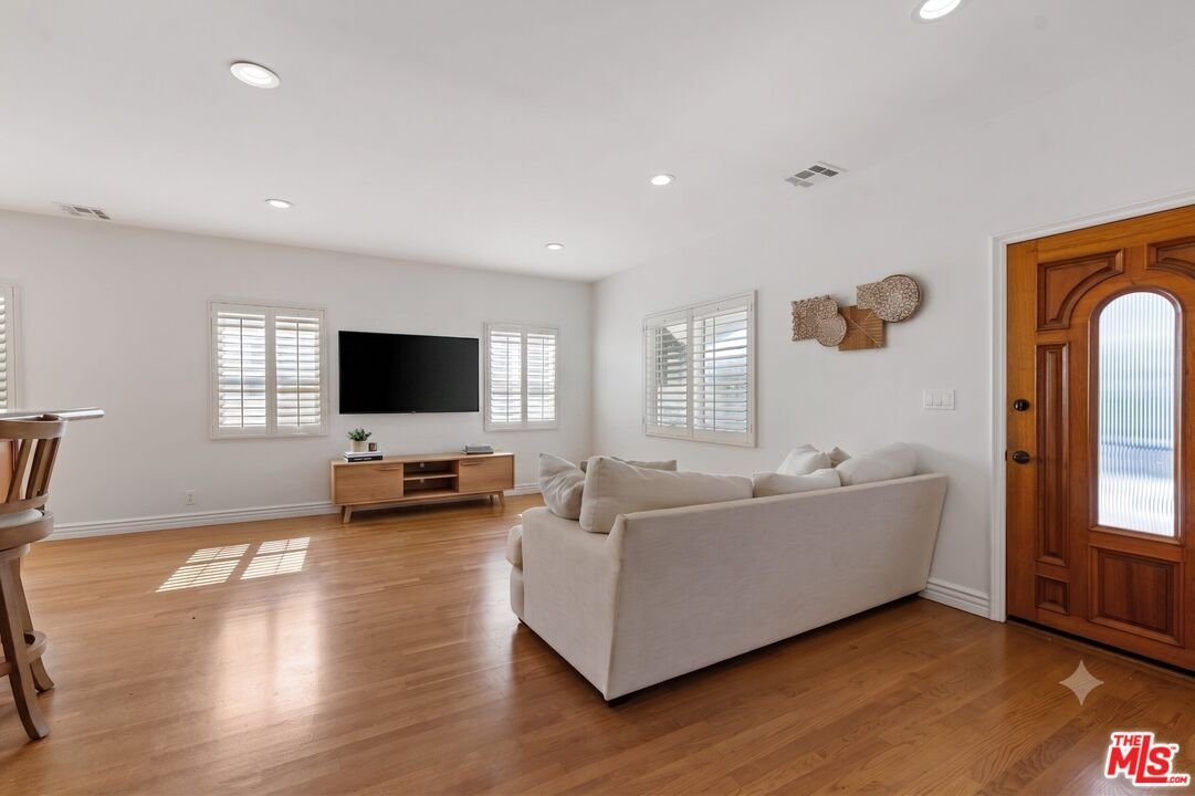 House in Los Angeles, California, United States 3 - 18938161