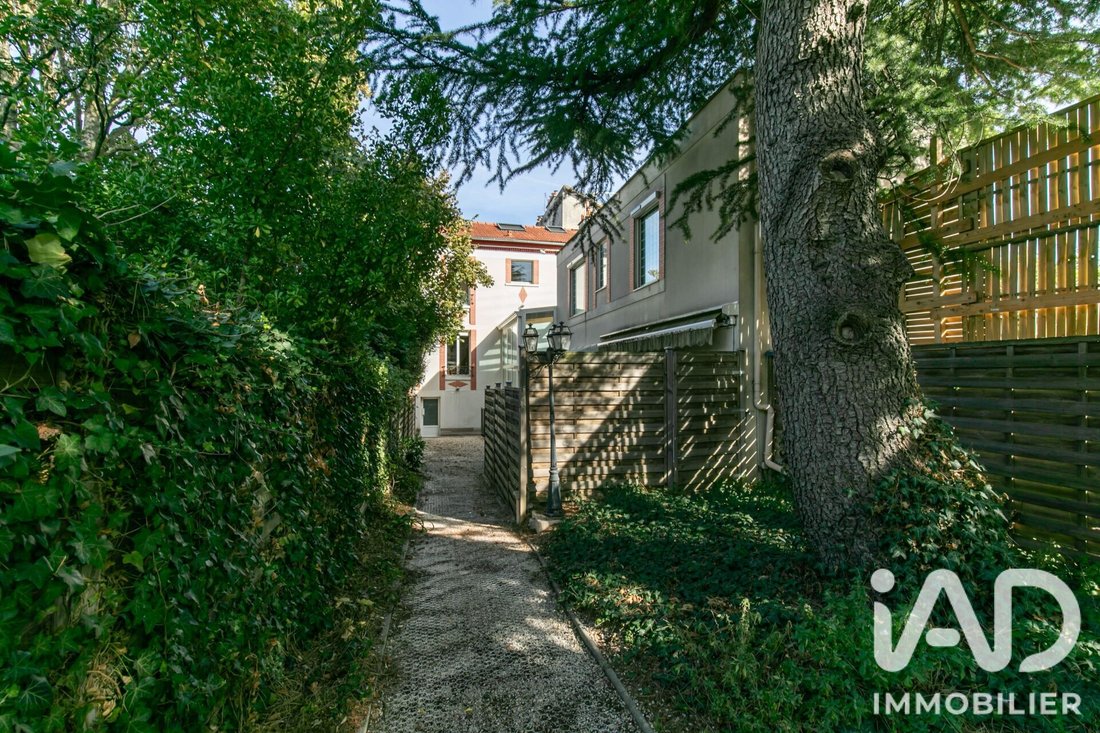 House in Fontenay-sous-Bois, Ile-de-France, France 1 - 18938956