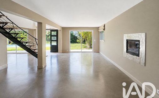 House in Eyragues, Provence-Alpes-Côte d'Azur, France 1