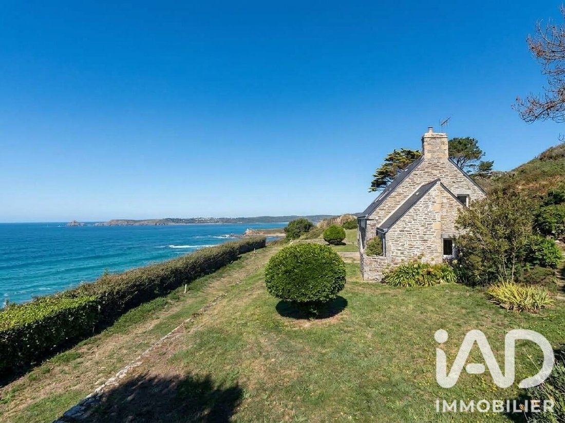 House in Tredrez-Locquemeau, Brittany, France 1 - 18939014