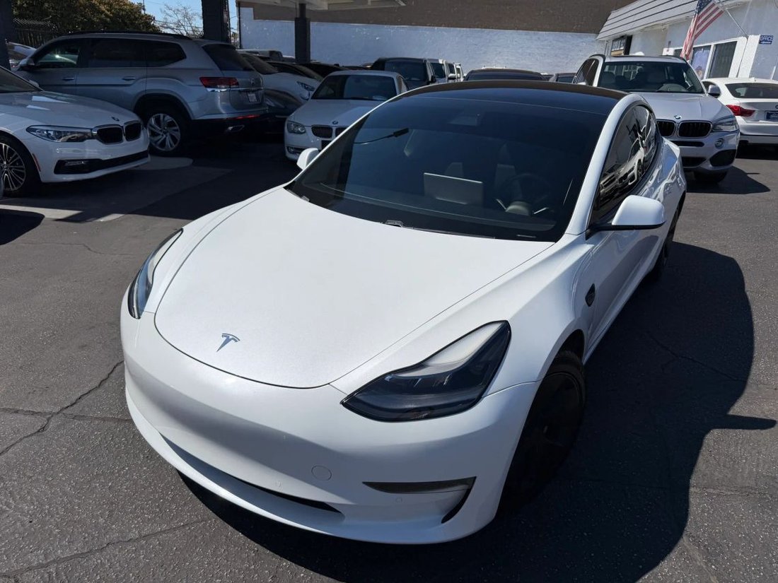 Sedan in Arleta, CA, United States 4 - 18938644