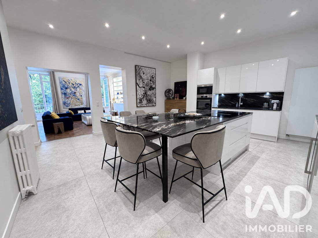 Apartment in Saint Philippe du Roule, Paris 8e Arrondissement, Paris 3 - 18938964
