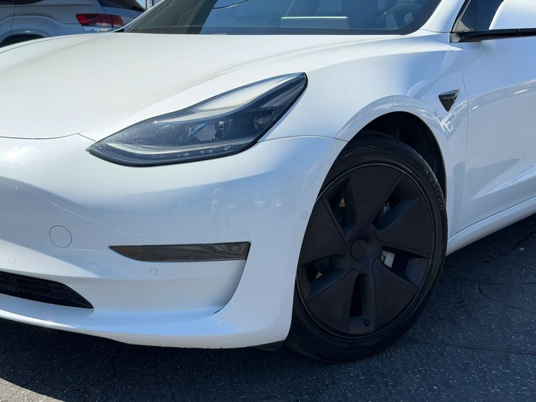 Sedan in Arleta, CA, United States 5 - 18938644
