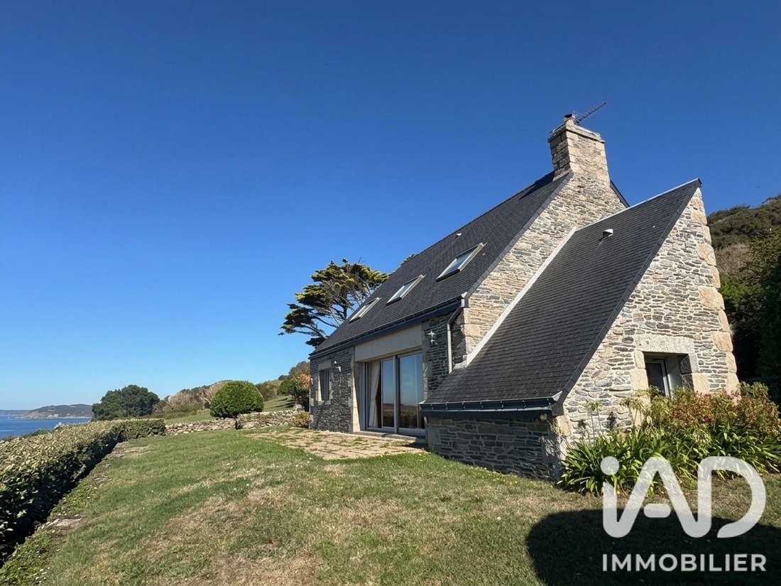 House in Tredrez-Locquemeau, Brittany, France 4 - 18939014