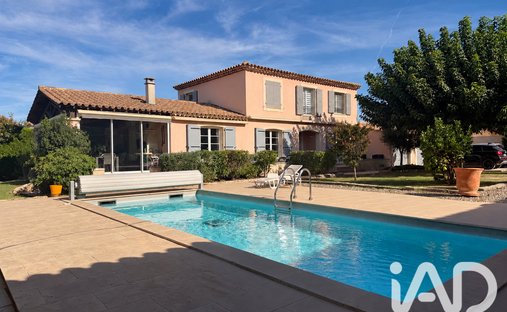 House in Lamanon, Provence-Alpes-Côte d'Azur, France 1