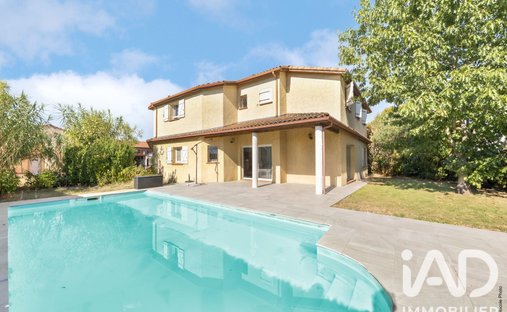 House in Le Terroir, Saint-Alban, France 1