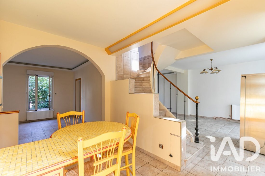 House in Fontenay-sous-Bois, Ile-de-France, France 5 - 18938956