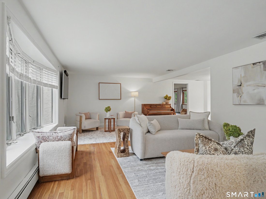 House in Stamford, Connecticut, United States 5 - 18938899