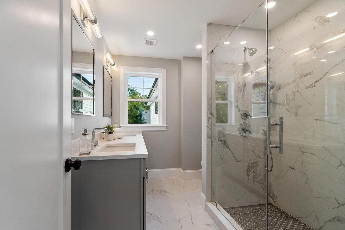 Townhouse in Watertown, Massachusetts, United States 5 - 18938913