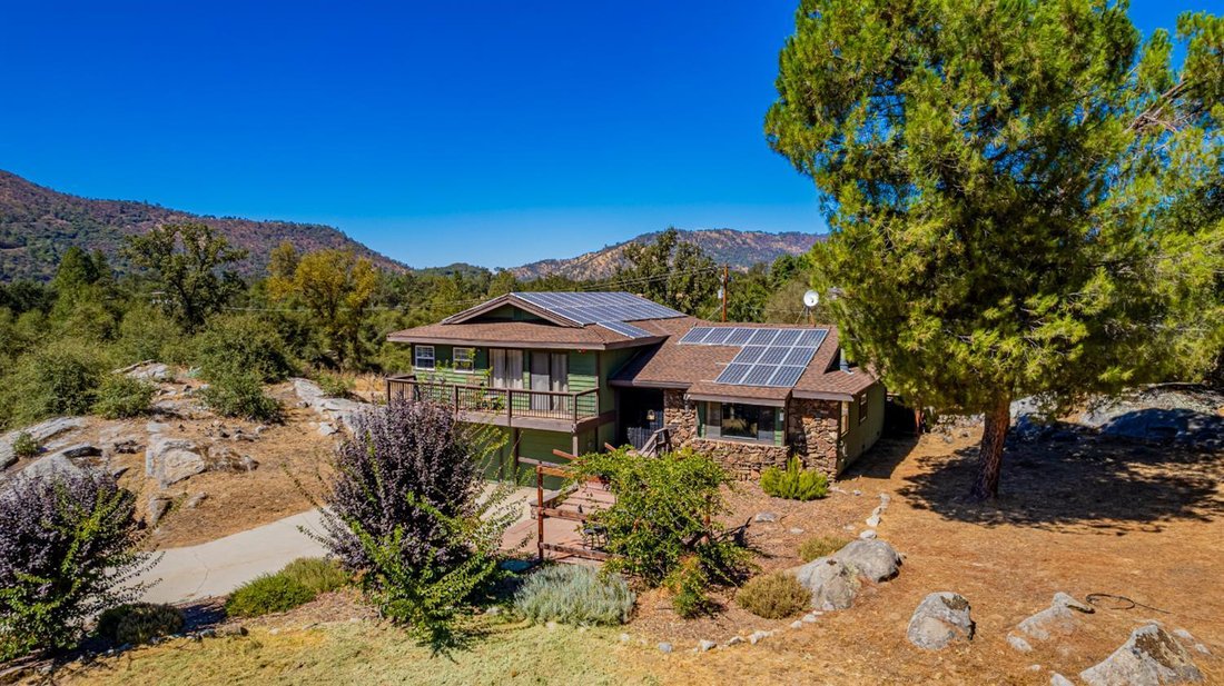House in Oakhurst, California, United States 1 - 18939028
