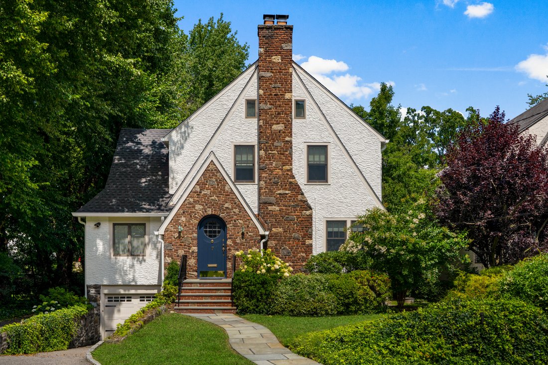 House in Larchmont, New York, United States 1 - 18939032