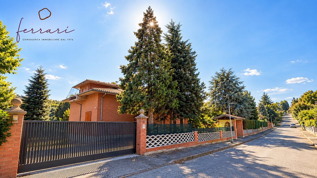 Villa in Castelvetro di Modena, Emilia-Romagna, Italy 1 - 18939137