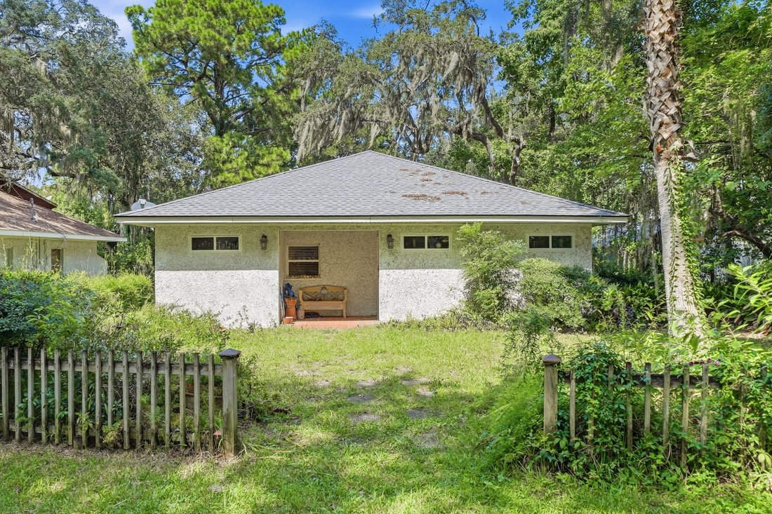 House in St. Simons, Georgia, United States 1 - 18939127