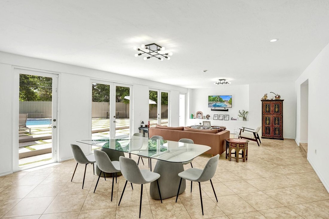 House in North Miami Beach, Florida, United States 5 - 18939132
