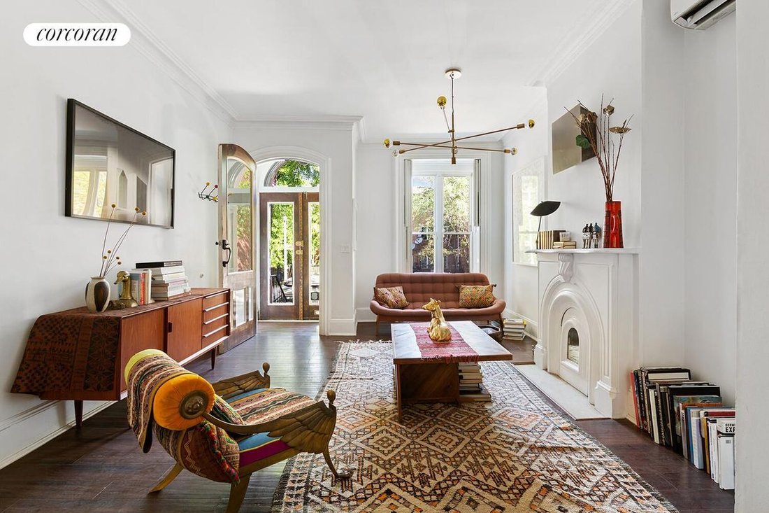 House in New York, New York, United States 1 - 18939089
