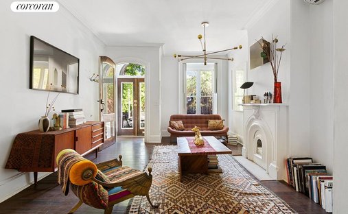 House in New York, New York, United States 1