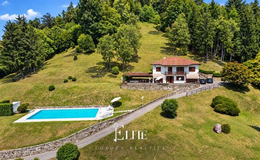 Villa in Armeno, Piedmont, Italy 1