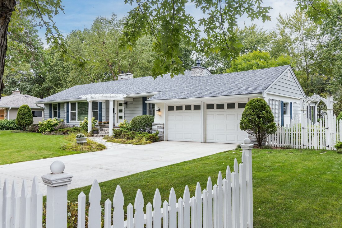 House in Edina, Minnesota, United States 1 - 18939096