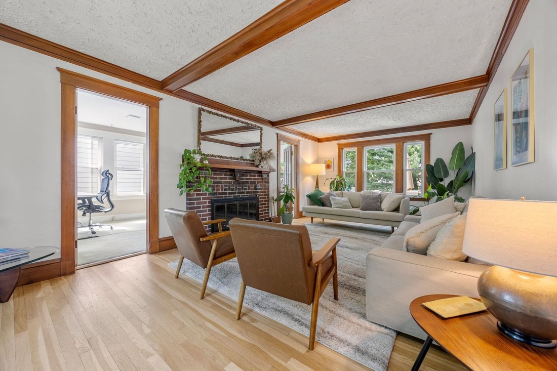 House in Watertown, Massachusetts, United States 5 - 18939071