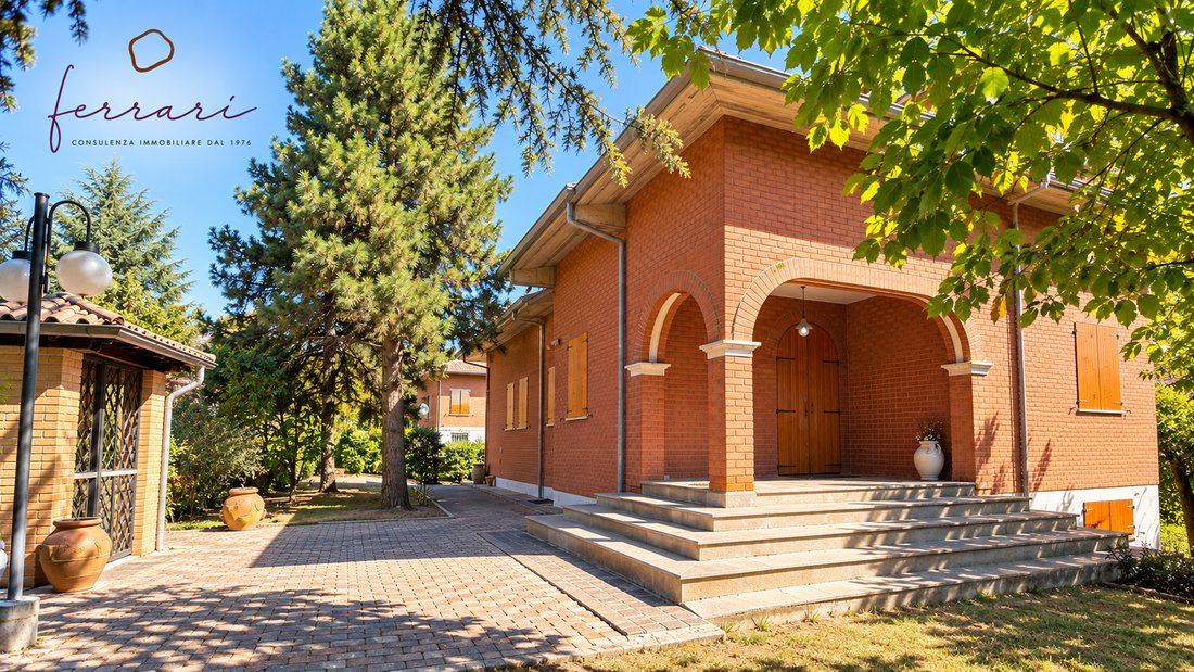 Villa in Castelvetro di Modena, Emilia-Romagna, Italy 3 - 18939137