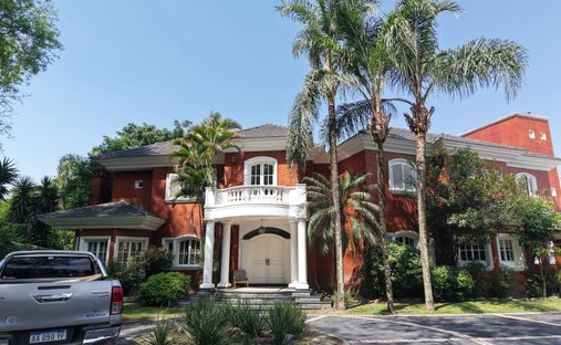House in San Miguel de Tucumán, Tucumán Province, Argentina 1
