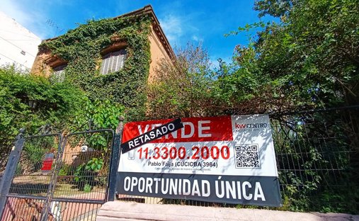 House in Buenos Aires, Buenos Aires, Argentina 1