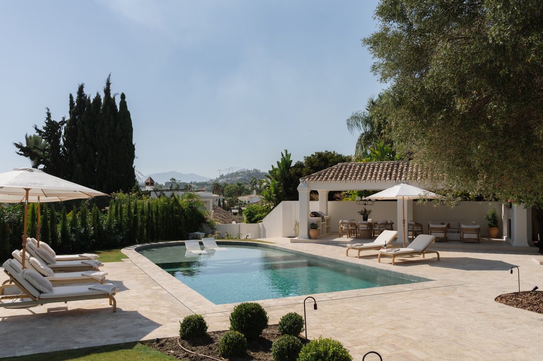 Villa in Nueva Andalucia, Marbella, Spain 2 - 18941593