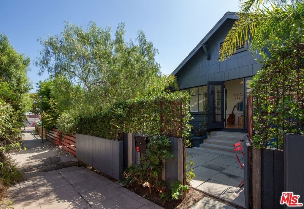 House in Los Angeles, California, United States 2 - 18942120