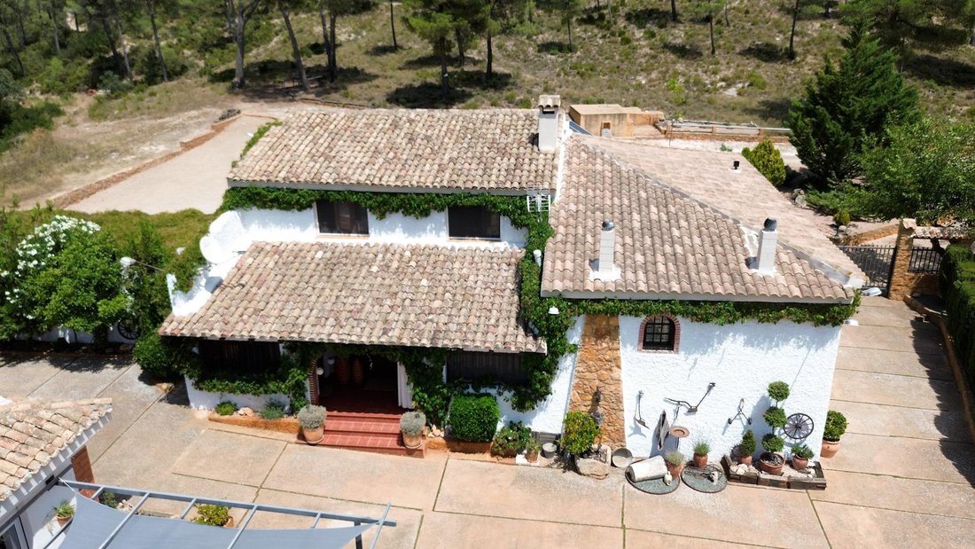 Villa in Onil, Valencian Community, Spain 4 - 18943868