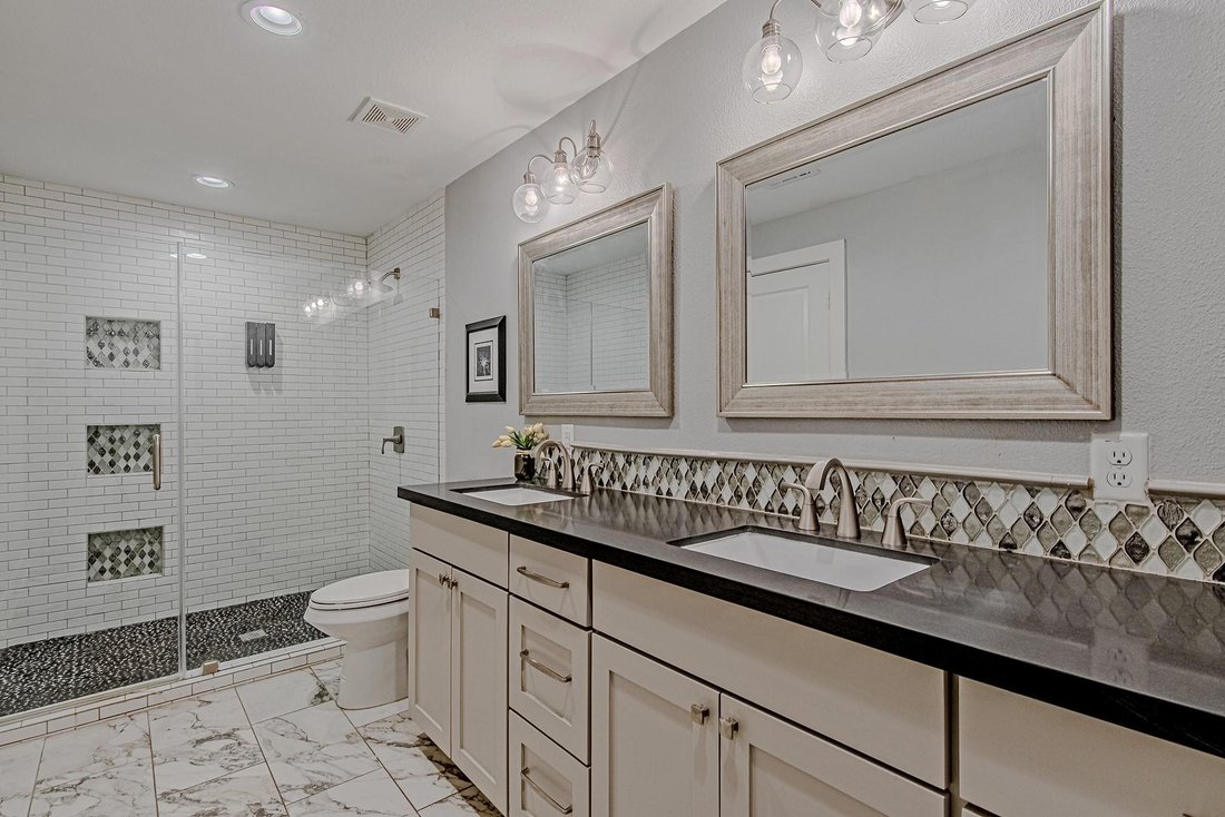 House in Houston, Texas, United States 3 - 18943603