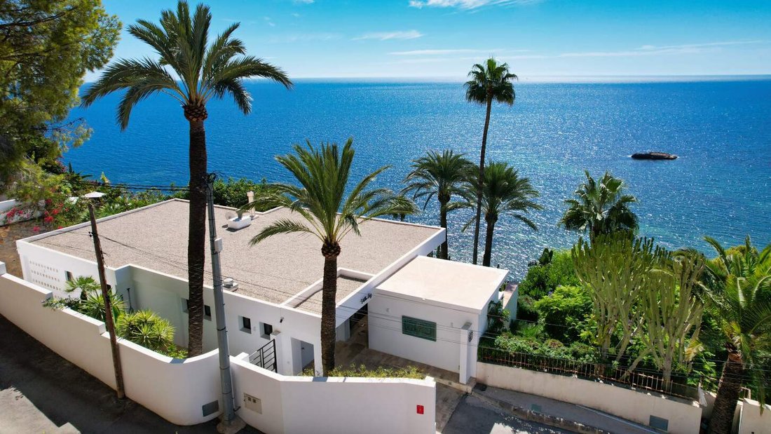 Villa in Zona de Mascarat, Valencian Community, Spain 1 - 18940387