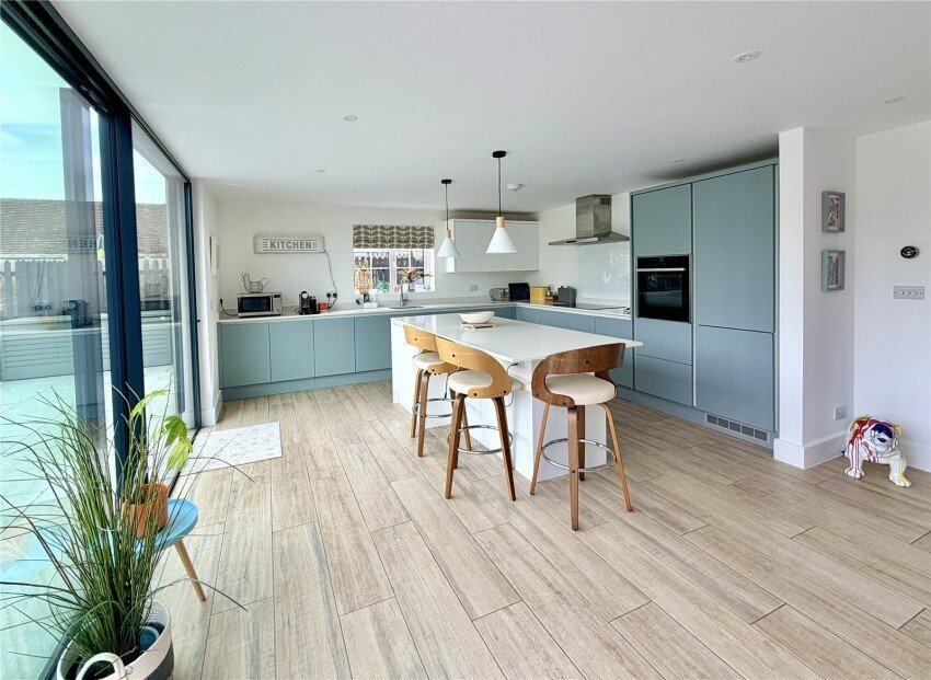 House in Lymington, England 2 - 18939591