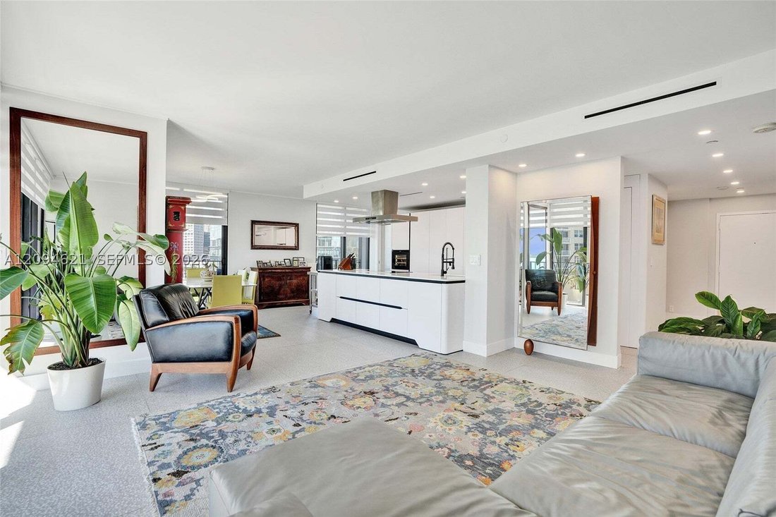 Condo in Miami, Florida, United States 1 - 18943051