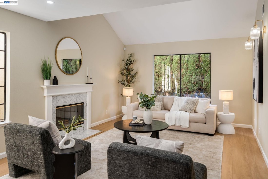 House in Castro Valley, California, United States 5 - 18942551