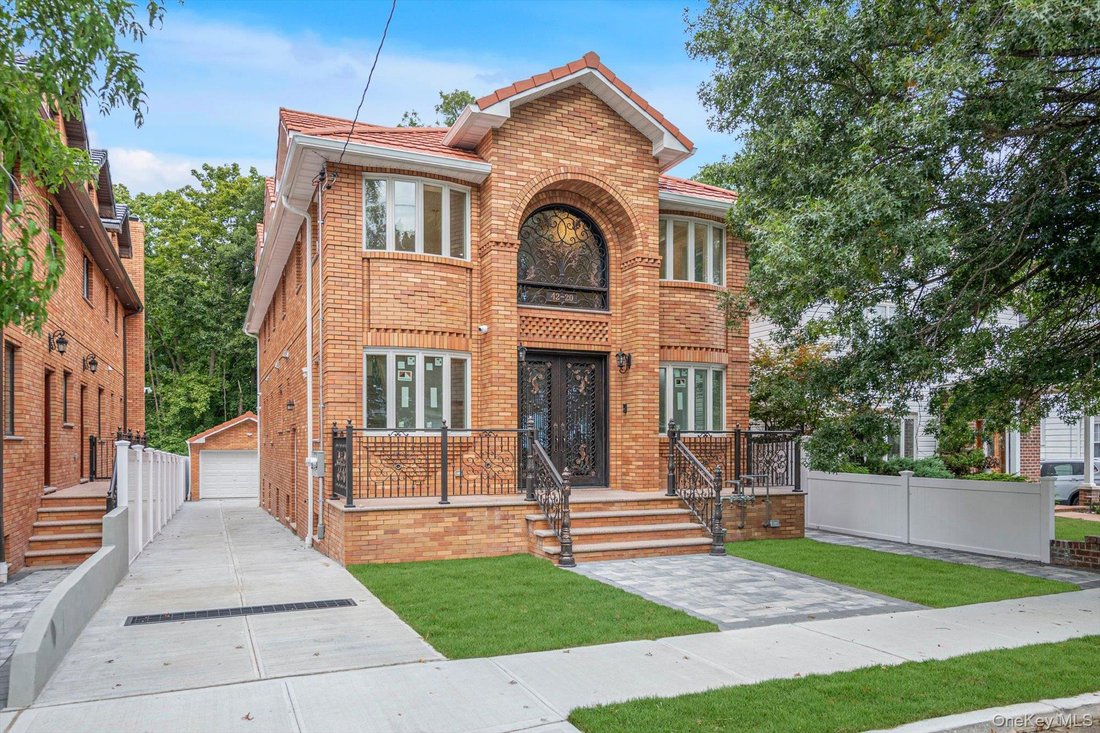 House in New York, New York, United States 2 - 18427553