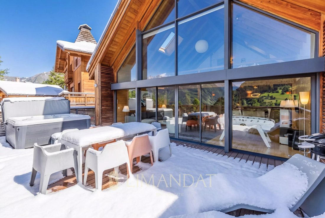 Chalet in Les Deux Alpes, Auvergne-Rhône-Alpes, France 1 - 14699787