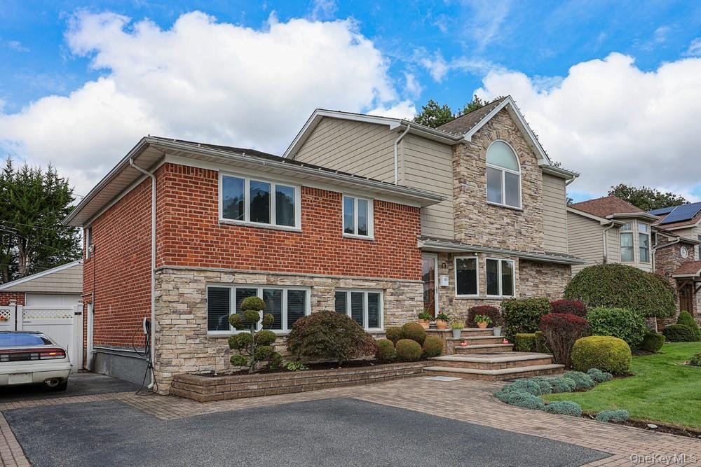House in Syosset, New York, United States 3 - 18942290