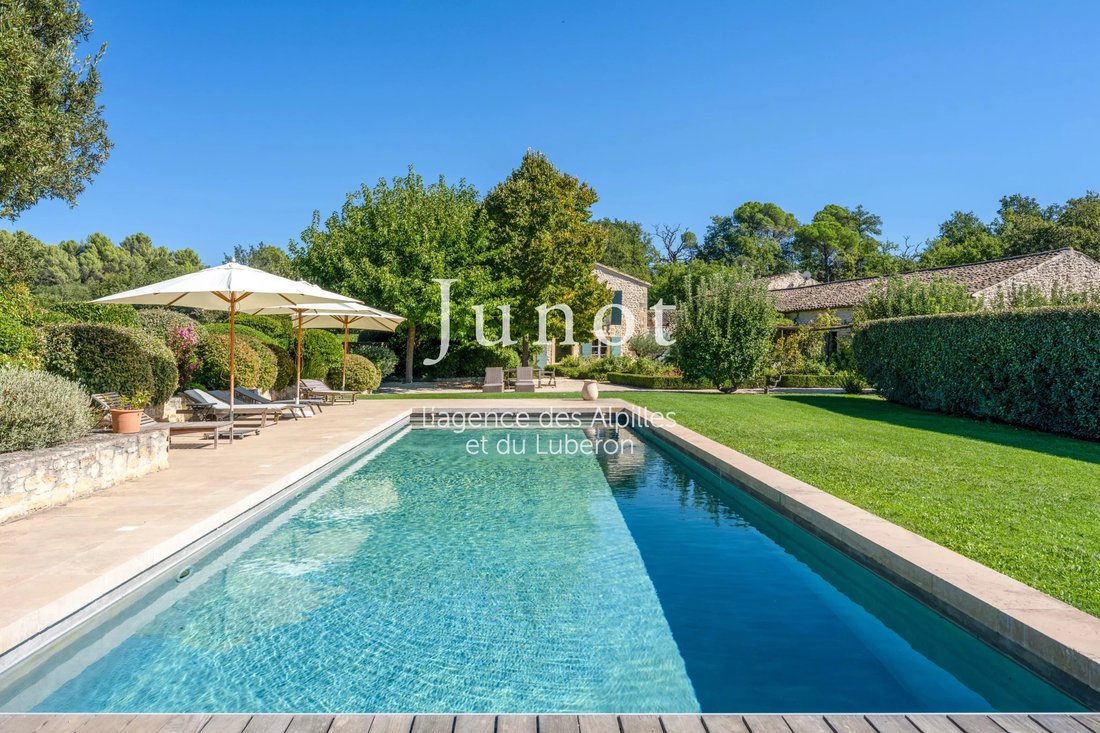 Country House in Goult, Provence-Alpes-Côte d'Azur, France 3 - 18944119