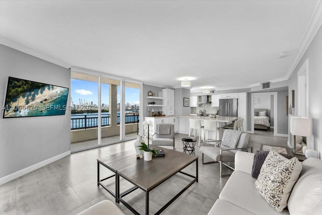 Condo in Miami Beach, Florida, United States 4 - 18630879