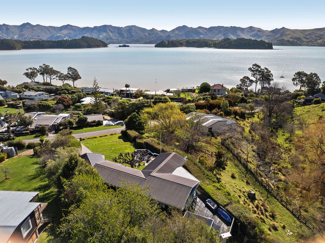 House in Charteris Bay, Canterbury, New Zealand 1 - 18941817