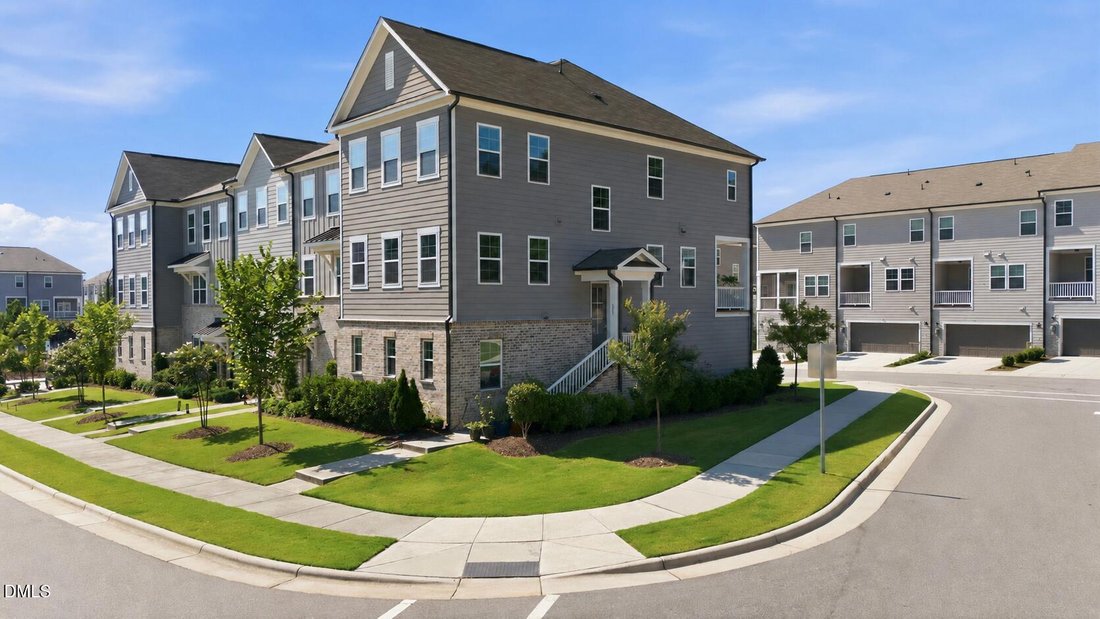Townhouse in Cary, North Carolina, United States 1 - 18942977