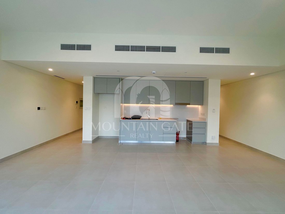 Townhouse in Ud al Bayda, Dubai, United Arab Emirates 3 - 18940556