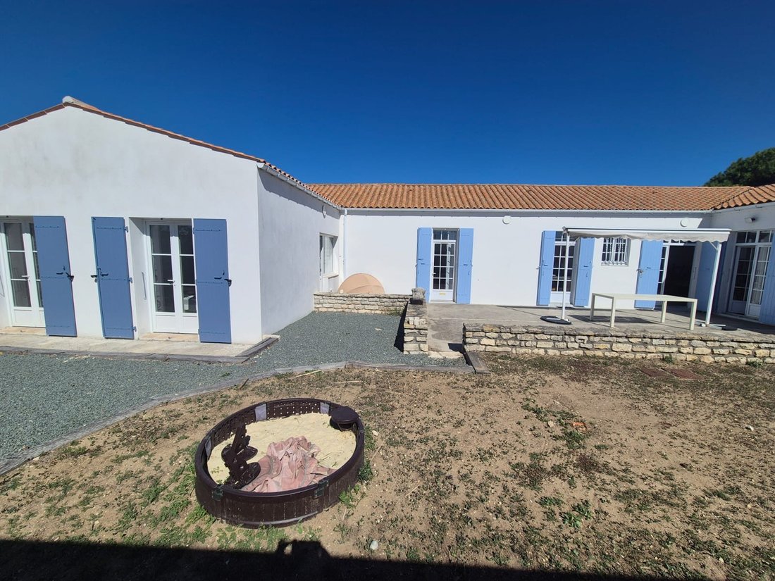House in Saint-Pierre-d'Oléron, Nouvelle-Aquitaine, France 4 - 18940765