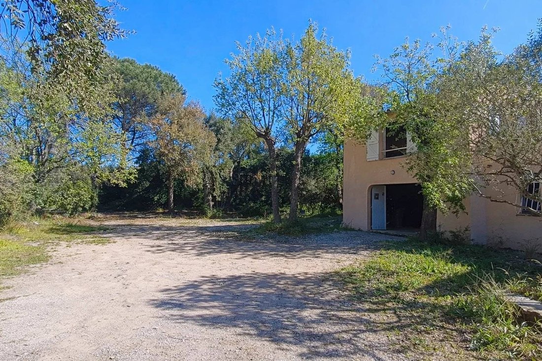 Villa in Gassin, Provence-Alpes-Côte d'Azur, France 3 - 17228539