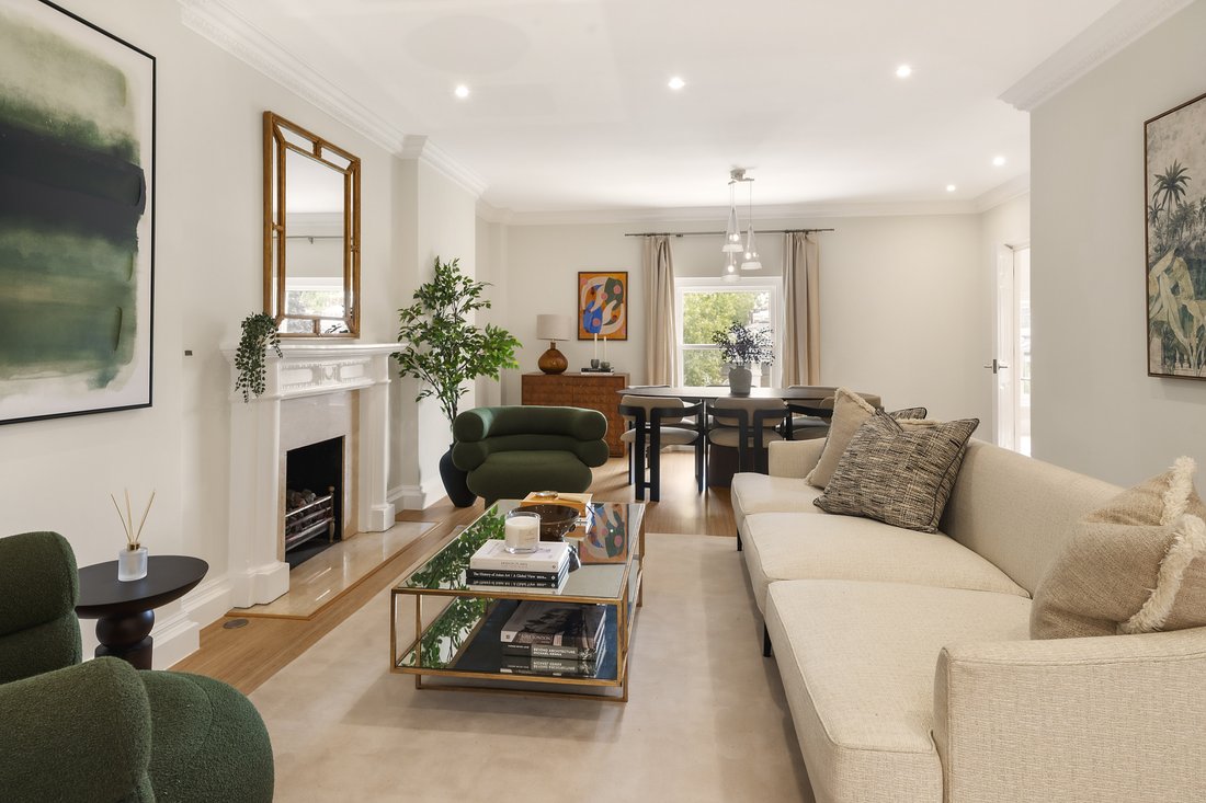 Apartment in Holland Park, Kensington And Chelsea, England 2 - 18939854